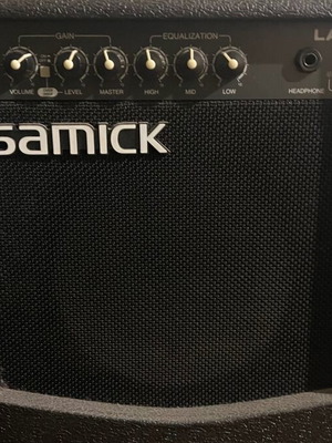 Ενισχυτής ηλεκτρικής κιθάρας Samick LA10