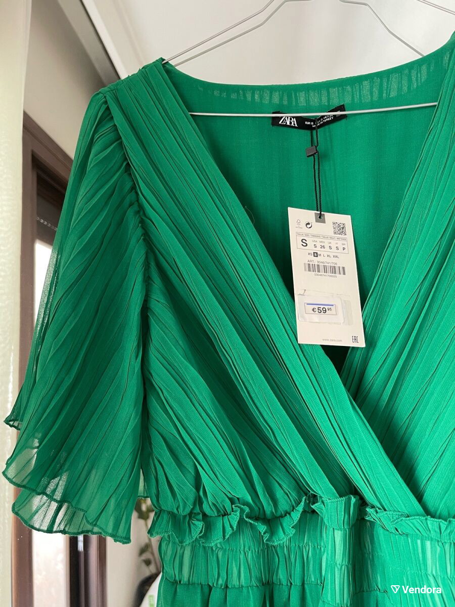 green pleated dress zara Zara green pleated dress size S