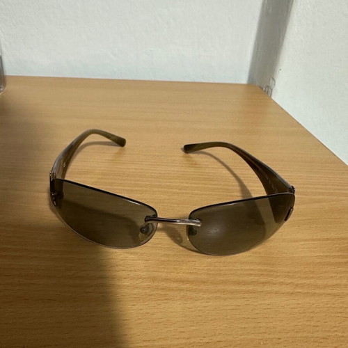 Genny sunglasses used in good condition
