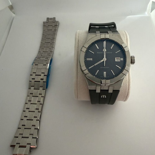 Maurice Lacroix Aikon Automatic Date 42 mm watch like new