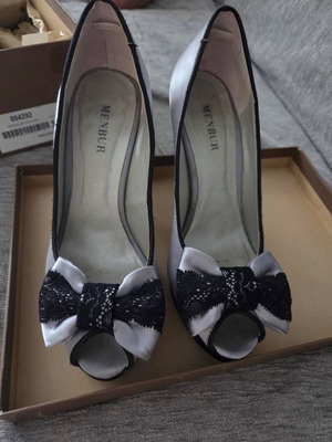 Menbur Peep Toe Heels Size 36 Like New, Gray