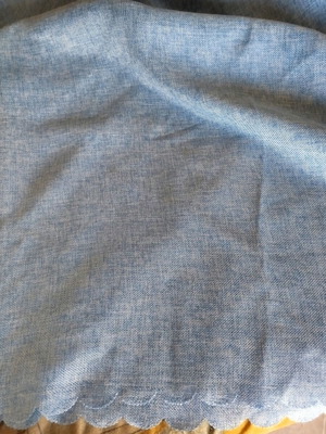 Tablecloth like new blue with white 1.70x1.40