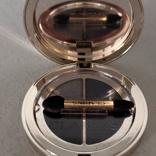 Clarins Ombre 4-couleurs palette for smoky eyes like new