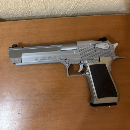 Resident Evil 2 Desert Eagle 50AE Lightning Hawk replica prop