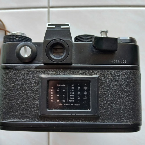 Zenit TTL vintage Soviet analog camera with Helios 44M lens and Toshiba flash, like new