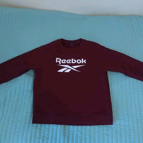 Rebook shirt new, size Small for 14-15 years old