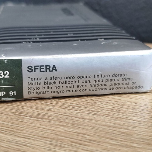 Aurora Sfera 332 pen used with gold details