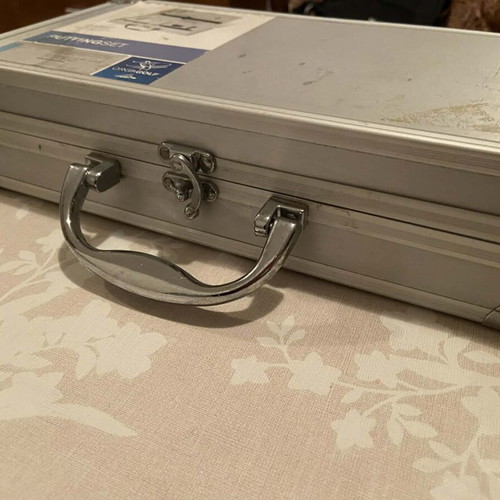 Office Golf Set in Aluminum Case used