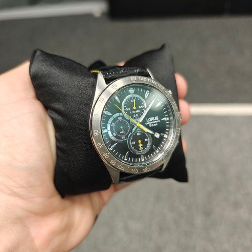Lorus men's watch with box and cushion