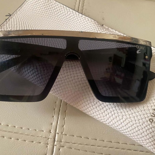 Quay Australia x JLo Hindsight sunglasses, black and gold