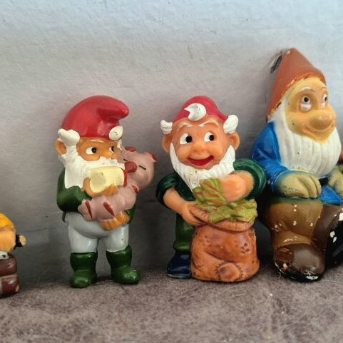 Kinder gnome figures used, 90s decade, ceramic set