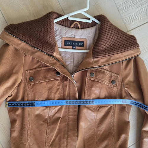 Maurices leather coat like new, brown, size XS