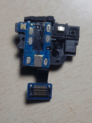 Samsung Galaxy S4 cable flex with headphone jack used