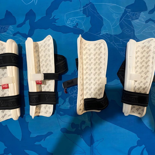 Olympus WT Challenge shin guards like new