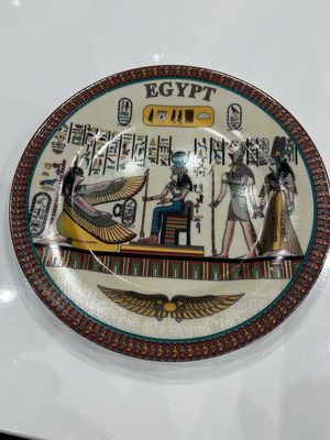 Decorative plate with Egypt motif like new