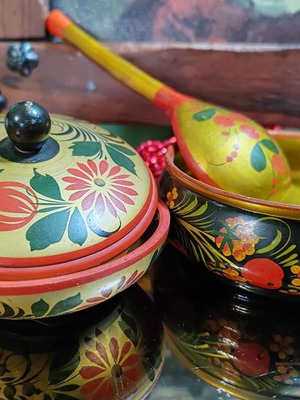 Russian Khokhloma utensils new, wooden, hand-decorated