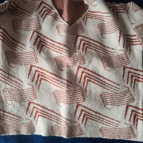 Women's pullover sweater new
