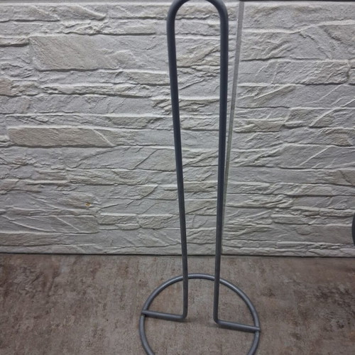 Paper Towel Holder metal, like new