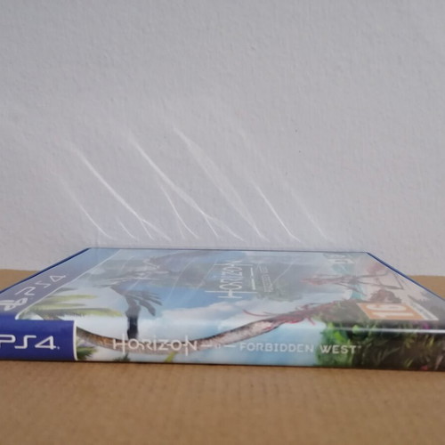 Horizon Forbidden West PS4 promo display case used, no game