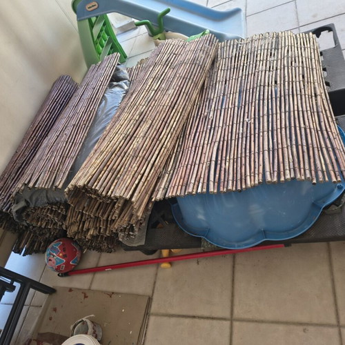 Reed Fences used, 15.9m total length, galvanized wire