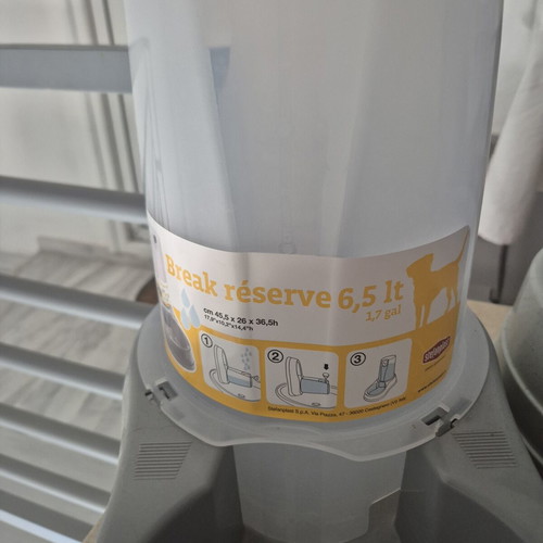 Large water and food containers for dogs, like new