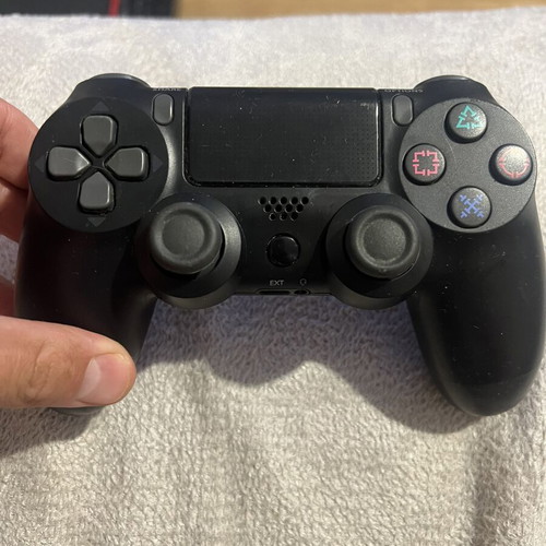 PlayStation 4 Controller like new, compatible with iOS and Android