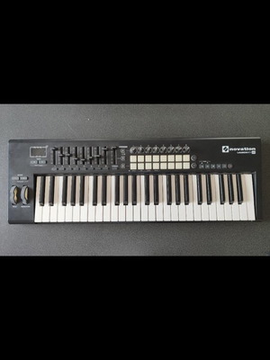 Novation Launchkey 49 MK2 MIDI keyboard controller