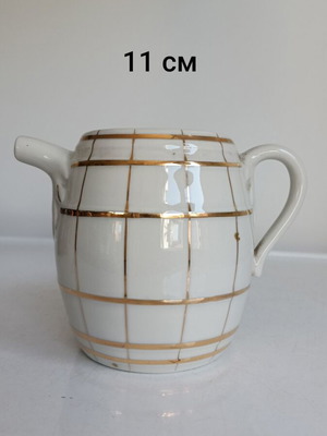 Bulgarian porcelain rakia jug with gold barrel hoop decoration