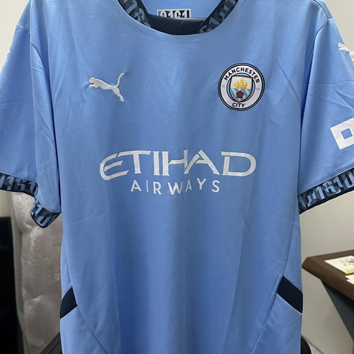 Phil Foden Signed Jersey with Beckett Certification New