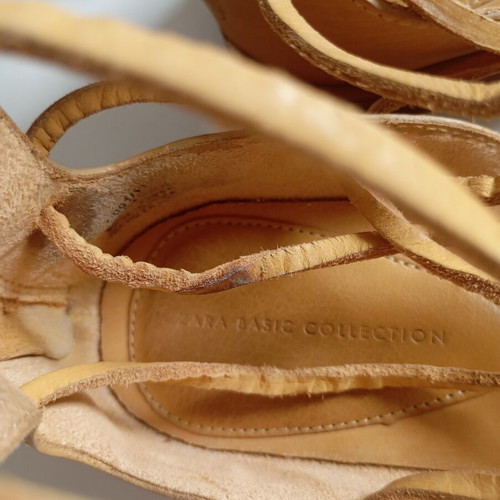 Zara leather women's sandals size 39, beige