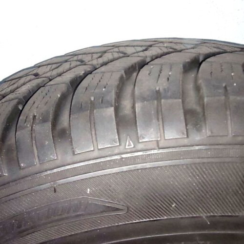 Snow tires used 205/60/16 with steel rims Toyota Avensis