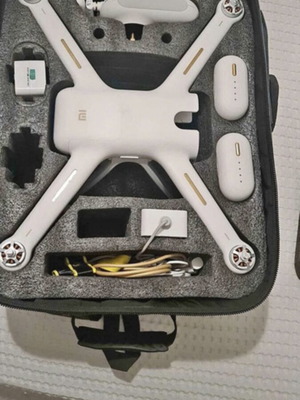 Xiaomi Mi 4K drone used with 4km range and 25-27 min flight time