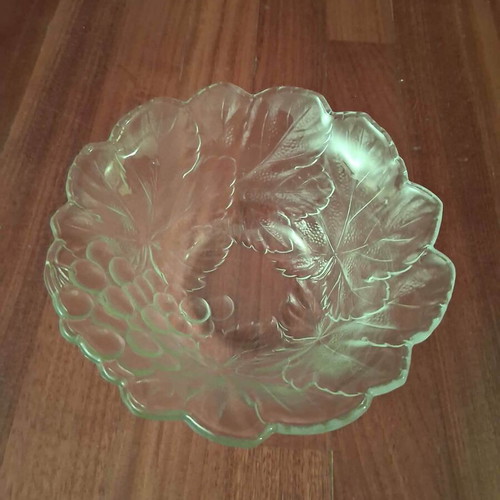 Glass serving bowl with embossed design like new