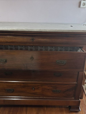 Komos furniture with drawers and marble top used, very good condition