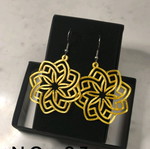 Earrings like new, 4 pairs stainless steel and PLA