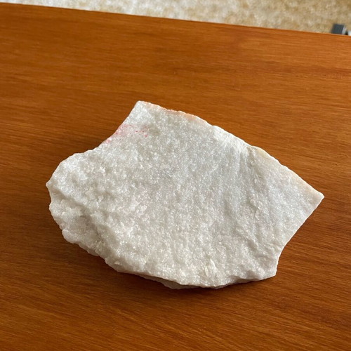 Natural milky quartz new, medium size