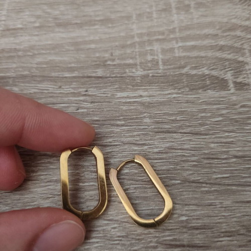 Hoop earrings like new, gold color