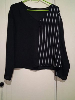Strativarius pants and blouse set like new