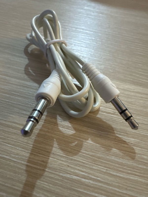 Mini Jack 3.5 mm cable 80cm like new, ideal for car use