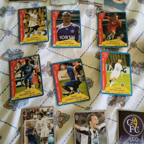 Football player cards and stickers like new