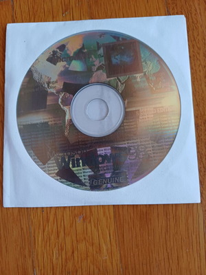 Microsoft Windows 98 genuine CD second edition used