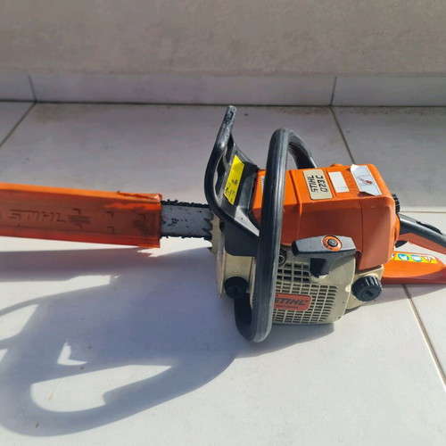 Stihl 023c chainsaw like new for home use