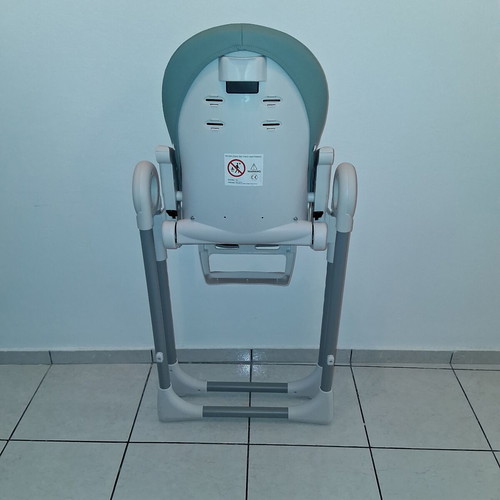 Baby Adventure high chair like new with adjustable height