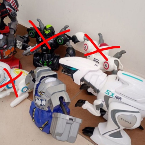Pack of 4 remote control robots