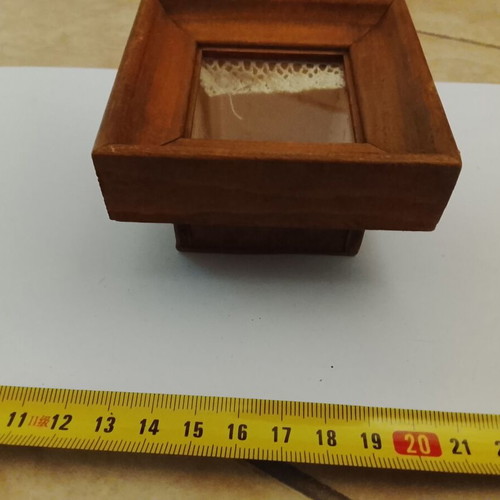 Vintage 3D Sewing Miniature Frame used