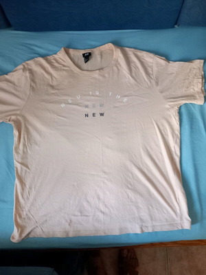 H&M men's cotton t-shirt size L like new beige