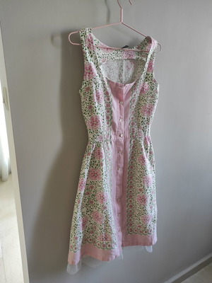 Dress with petticoat, like new, pink cotton and linen