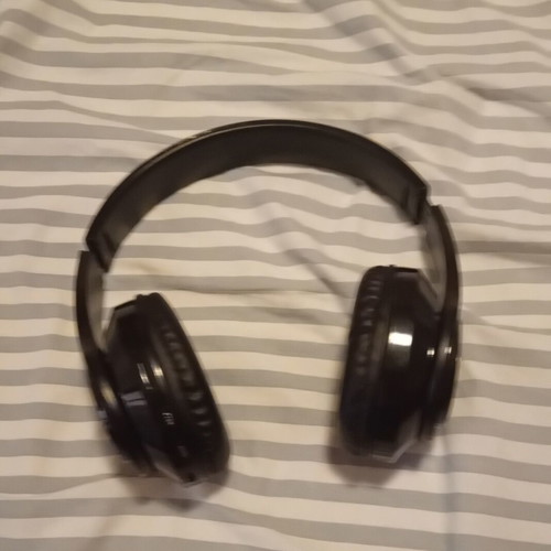Headsets Bluetooth slightly used