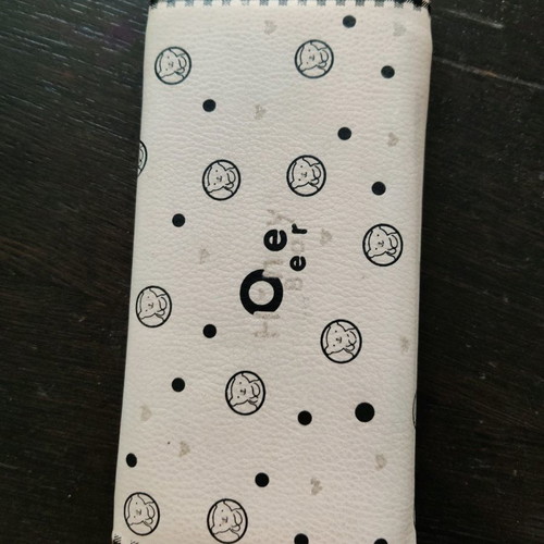 Women's wallet used in very good condition