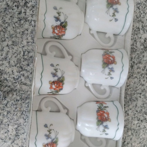 Vintage Arcopal France coffee cups new -  22,00 - Vendora.cy